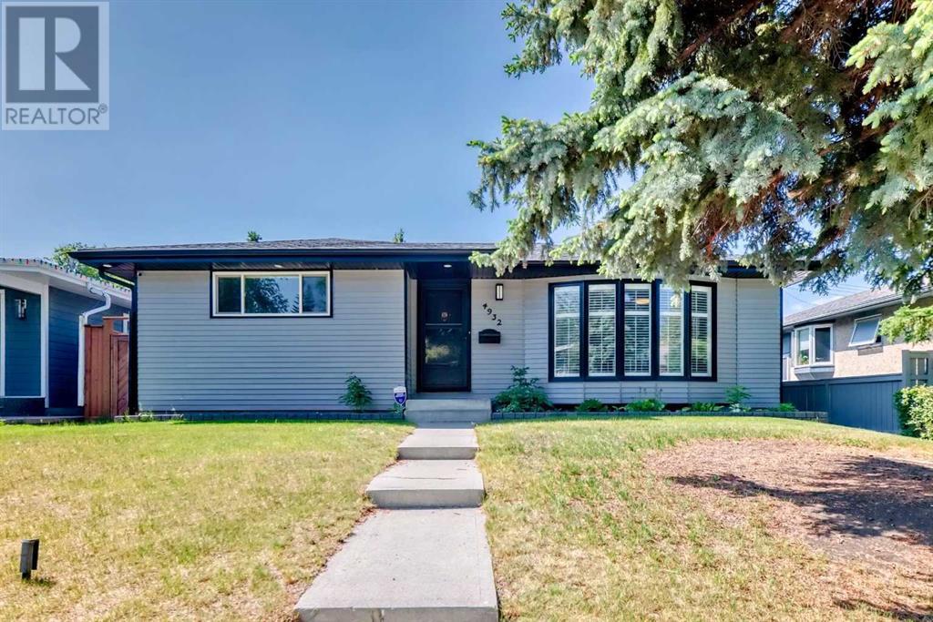 Single Family House Bungalow for Sale in  Vanguard Road NW Varsity Calgary 