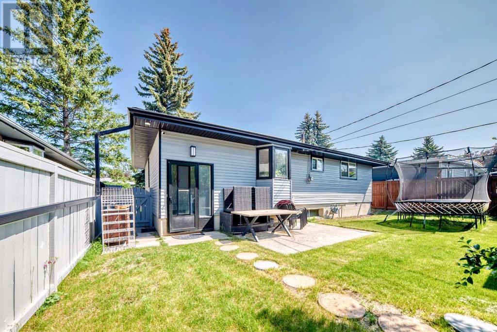Single Family House Bungalow for Sale in  Vanguard Road NW Varsity Calgary 