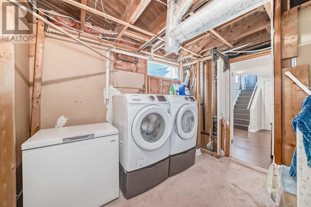 Single Family House Bungalow for Sale in  Vanguard Road NW Varsity Calgary 