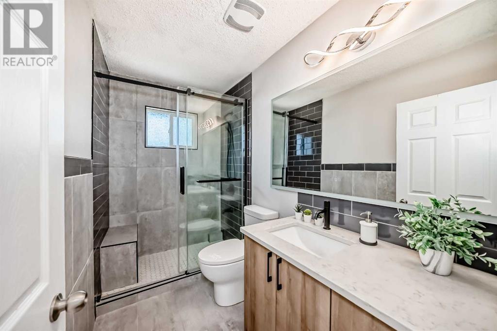 Single Family House Bungalow for Sale in  Vanguard Road NW Varsity Calgary 