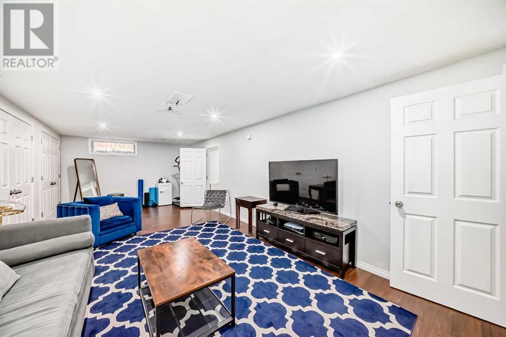 Single Family House Bungalow for Sale in  Vanguard Road NW Varsity Calgary 