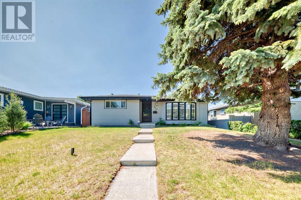 Single Family House Bungalow for Sale in  Vanguard Road NW Varsity Calgary 
