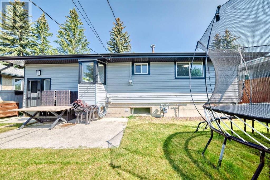 Single Family House Bungalow for Sale in  Vanguard Road NW Varsity Calgary 
