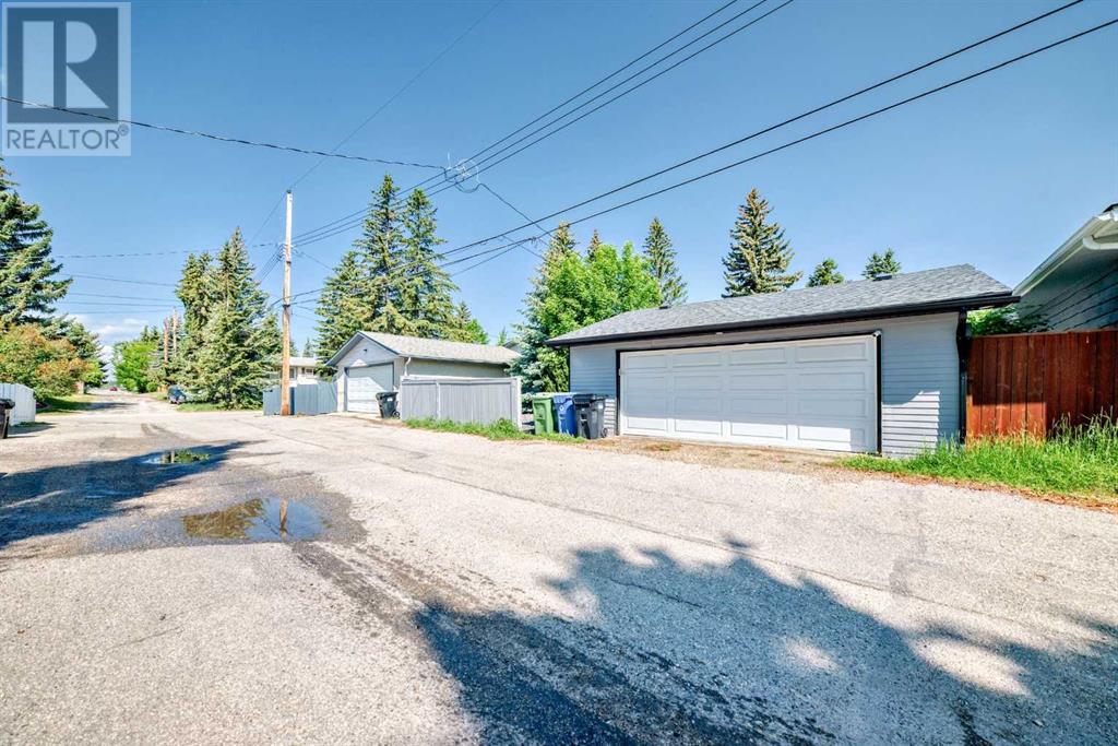 Single Family House Bungalow for Sale in  Vanguard Road NW Varsity Calgary 