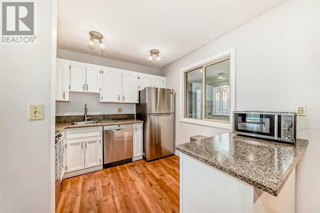 Single Family House for Sale in   Varsity Estates Drive NW Varsity Calgary 