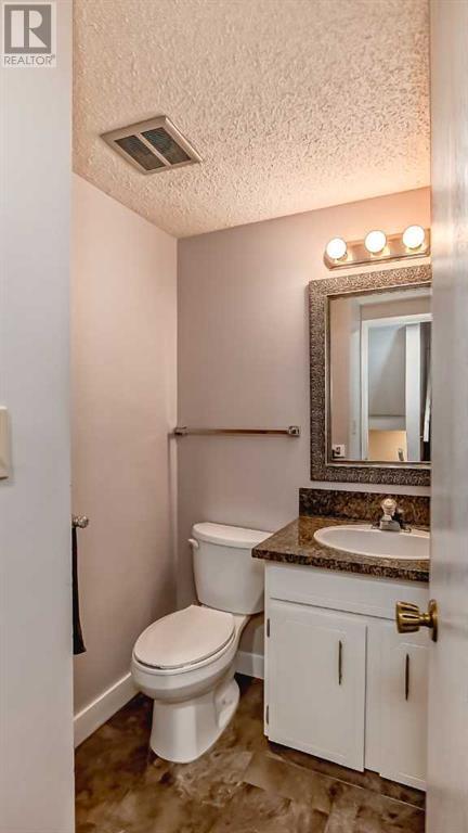 16, 803 Varsity Estates Drive NW, Calgary, Alberta