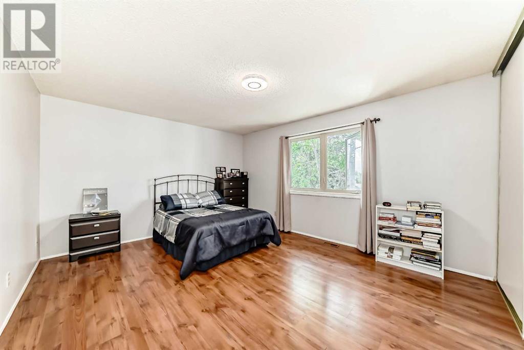 Single Family House for Sale in   Varsity Estates Drive NW Varsity Calgary 