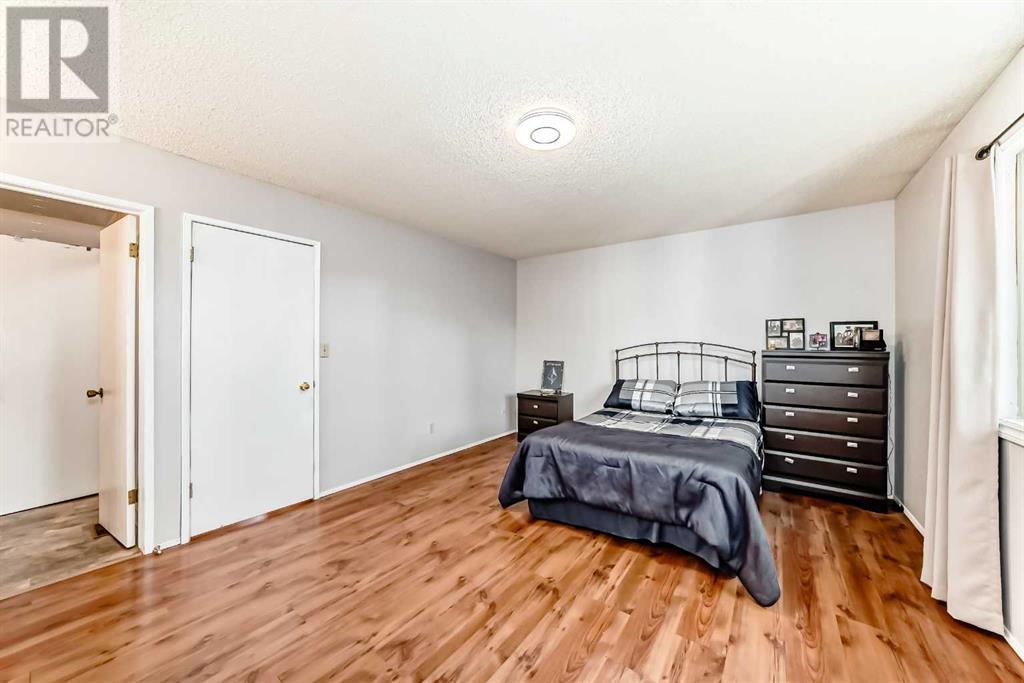 Single Family House for Sale in   Varsity Estates Drive NW Varsity Calgary 