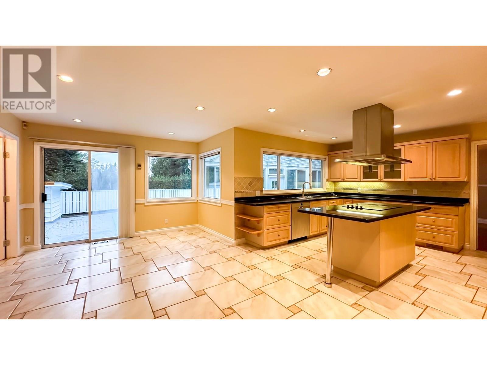 Photo 6 of 3522 Sw Marine Drive, Vancouver BC