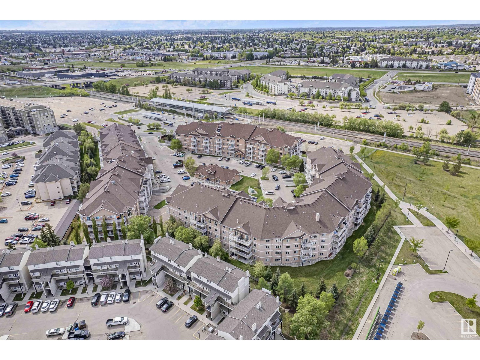 Photo 9 of 213 4312 139 Av Nw, Edmonton AB