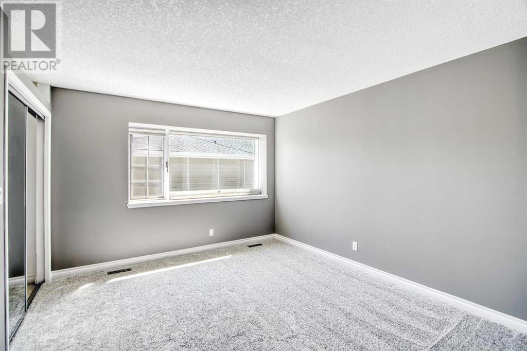 Single Family House for Sale in    Street NW Varsity Calgary 