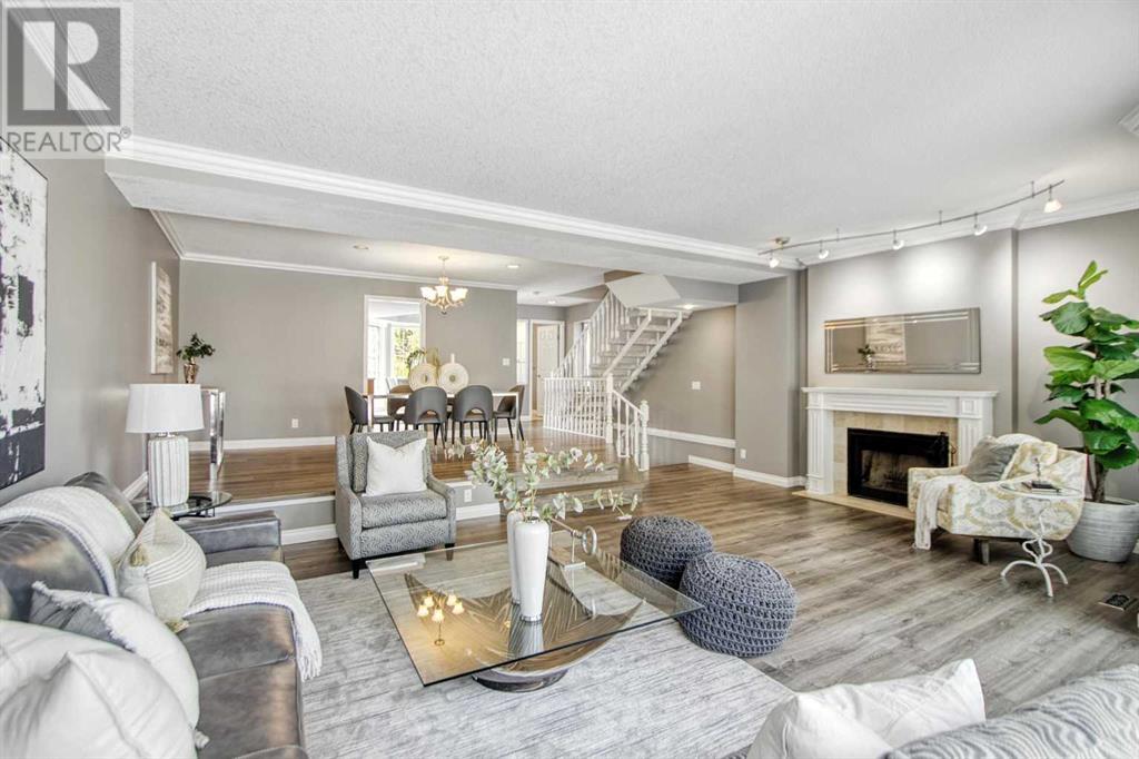 Single Family House for Sale in    Street NW Varsity Calgary 