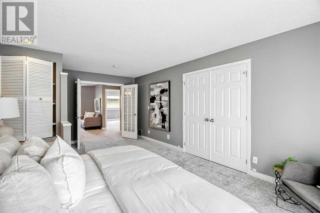 Single Family House for Sale in    Street NW Varsity Calgary 
