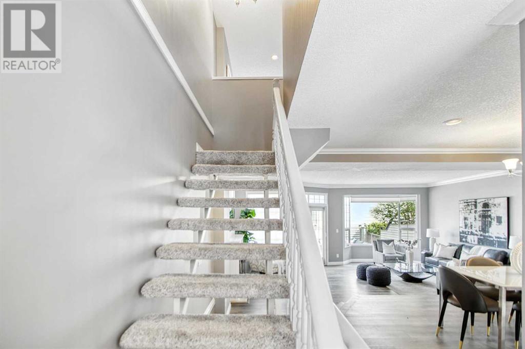 Single Family House for Sale in    Street NW Varsity Calgary 