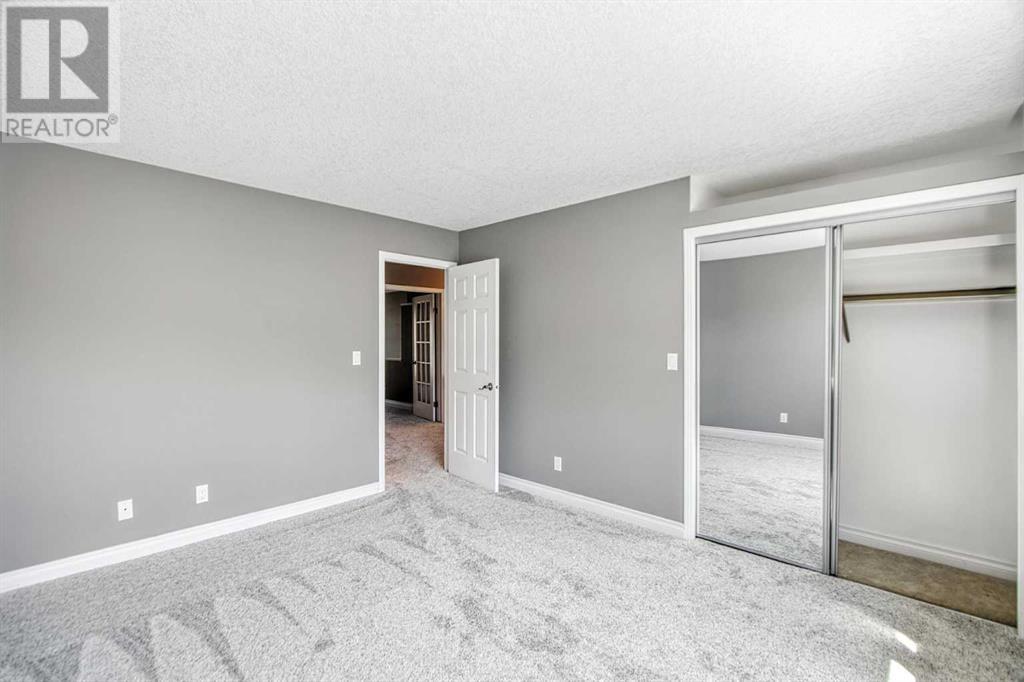 Single Family House for Sale in    Street NW Varsity Calgary 