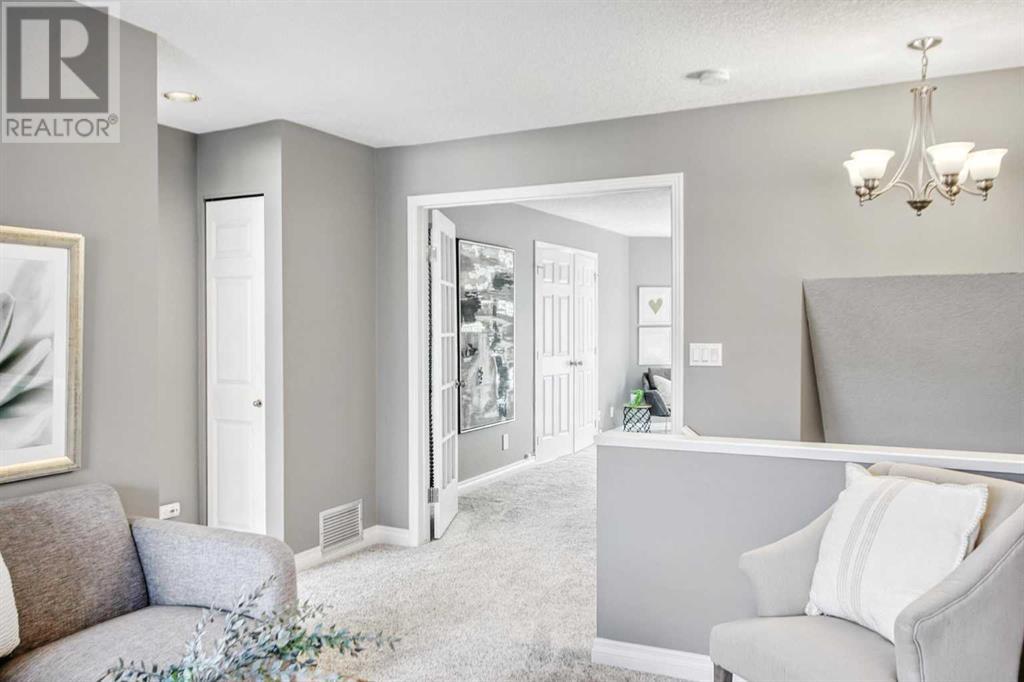 Single Family House for Sale in    Street NW Varsity Calgary 