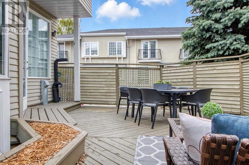 Single Family House for Sale in    Street NW Varsity Calgary 