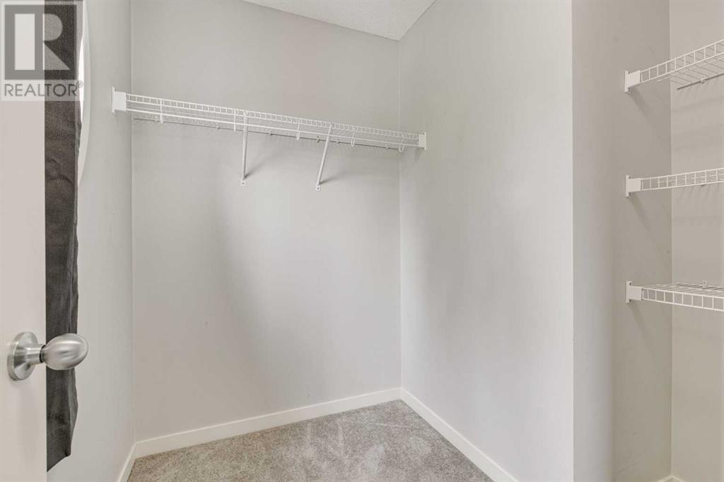 Single Family House for Sale in  Copperpond Landing SE Copperfield Calgary 