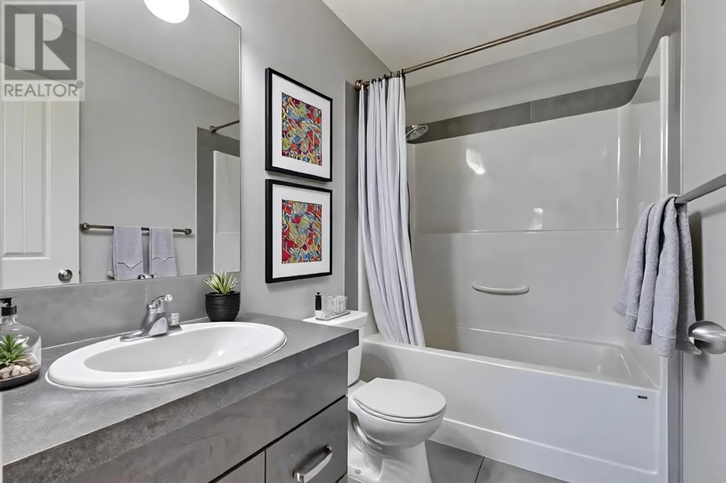 105 Copperpond Landing SE, Calgary, Alberta