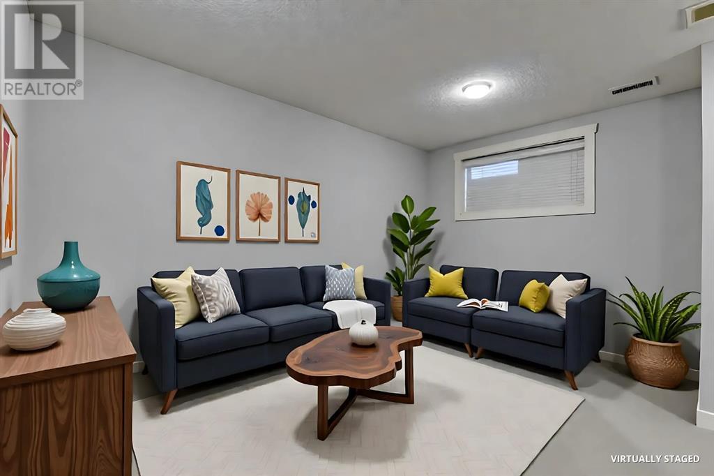 Single Family House for Sale in  Copperpond Landing SE Copperfield Calgary 
