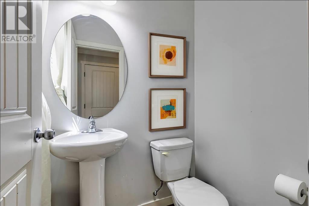 Single Family House for Sale in  Copperpond Landing SE Copperfield Calgary 