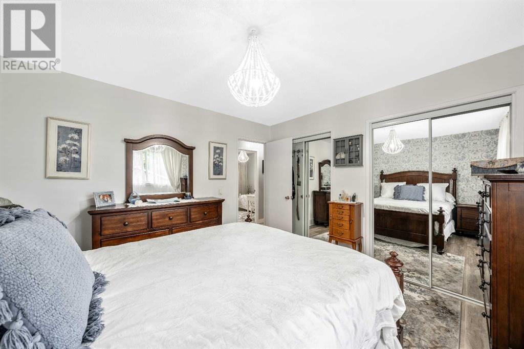 Single Family House 4 Level for Sale in  Addison Place SE Acadia Calgary 