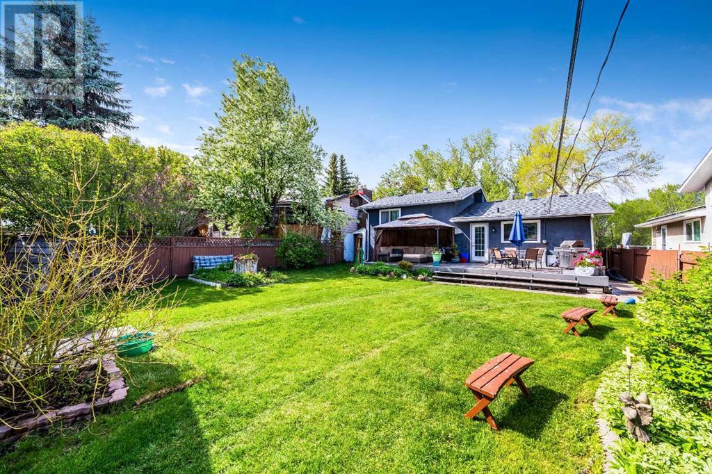 Single Family House 4 Level for Sale in  Addison Place SE Acadia Calgary 