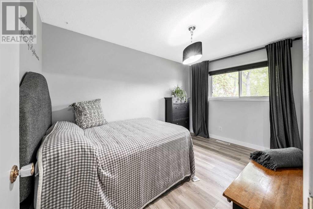 Single Family House 4 Level for Sale in  Addison Place SE Acadia Calgary 