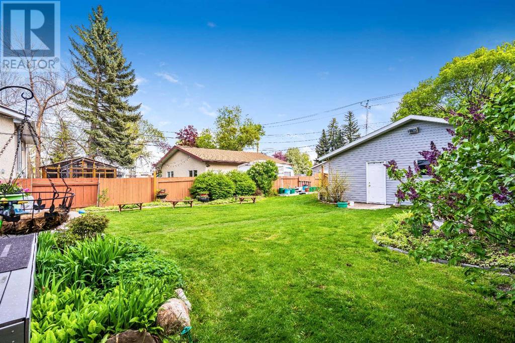 Single Family House 4 Level for Sale in  Addison Place SE Acadia Calgary 