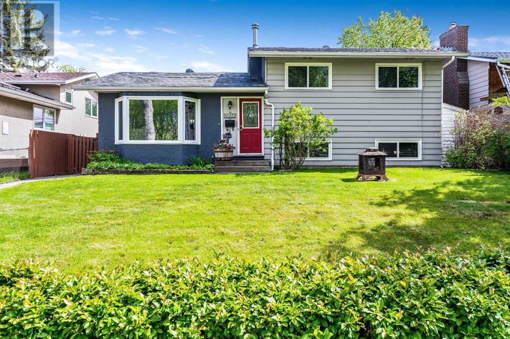 Single Family House 4 Level for Sale in  Addison Place SE Acadia Calgary 