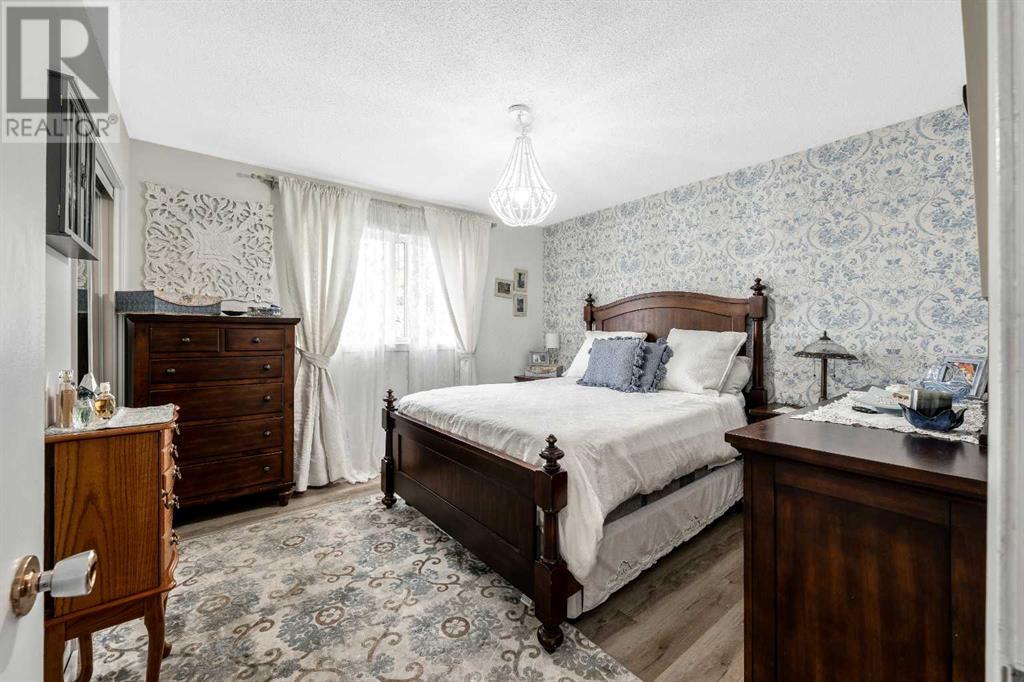 Single Family House 4 Level for Sale in  Addison Place SE Acadia Calgary 