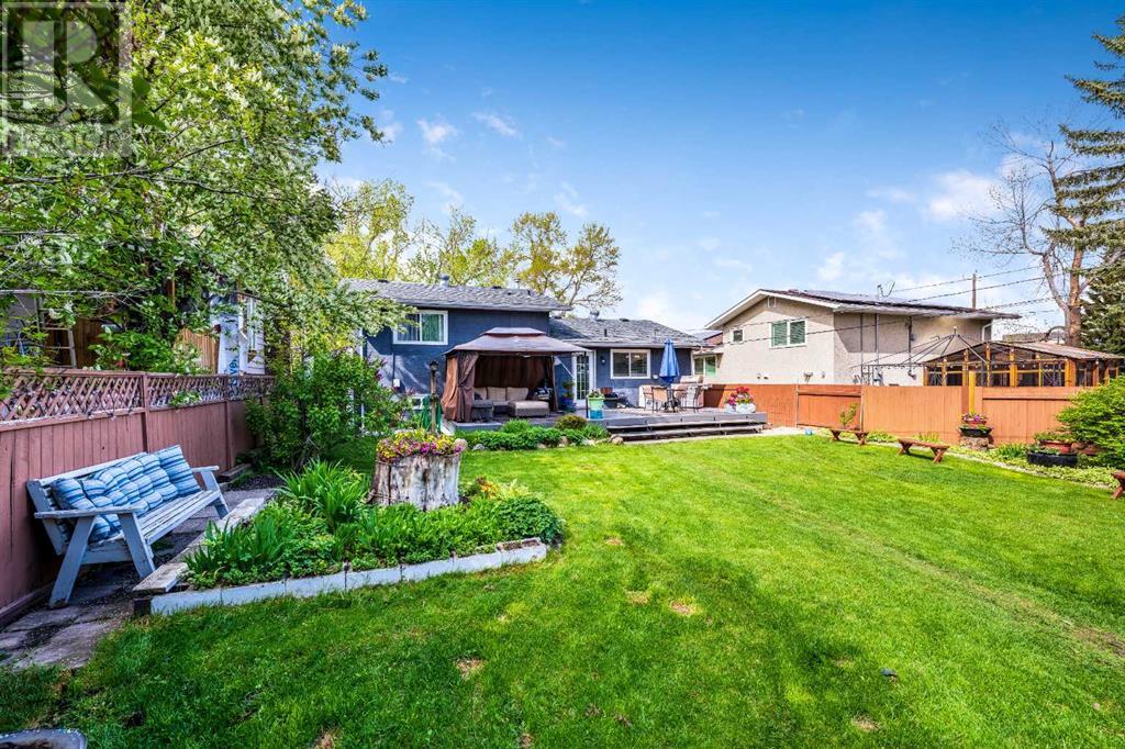 Single Family House 4 Level for Sale in  Addison Place SE Acadia Calgary 