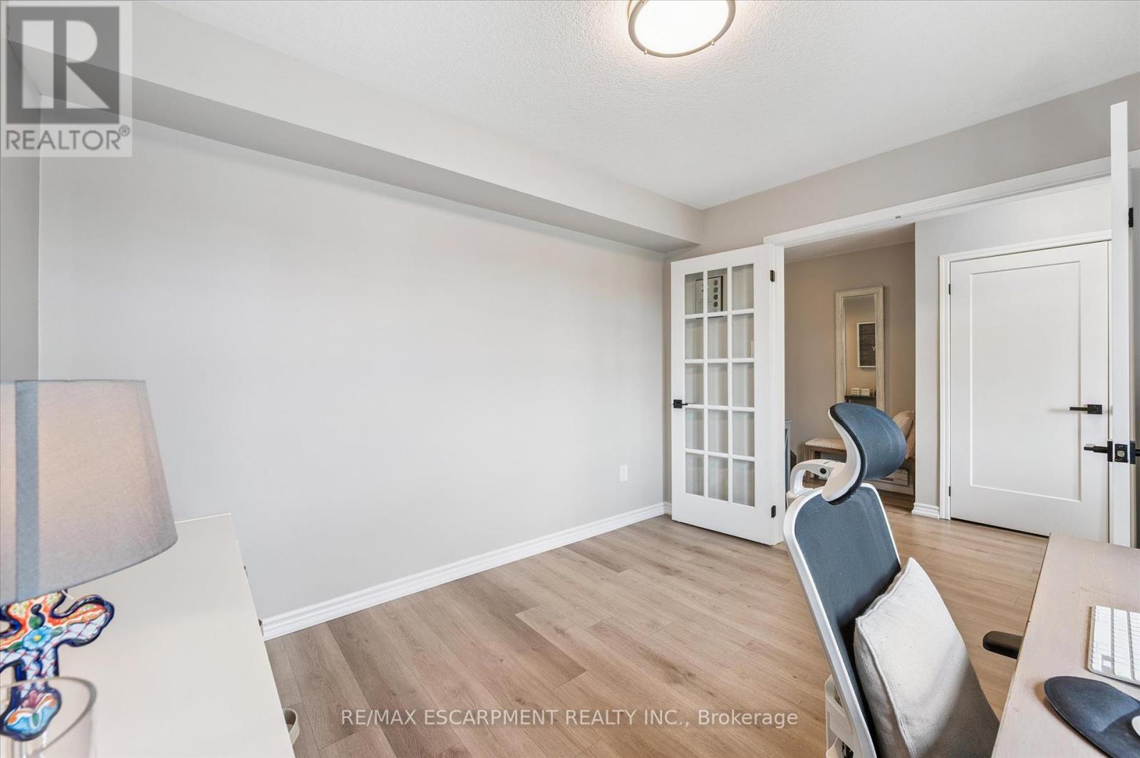 Photo 9 of 80 22 Spring Creek Drive, Hamilton ON