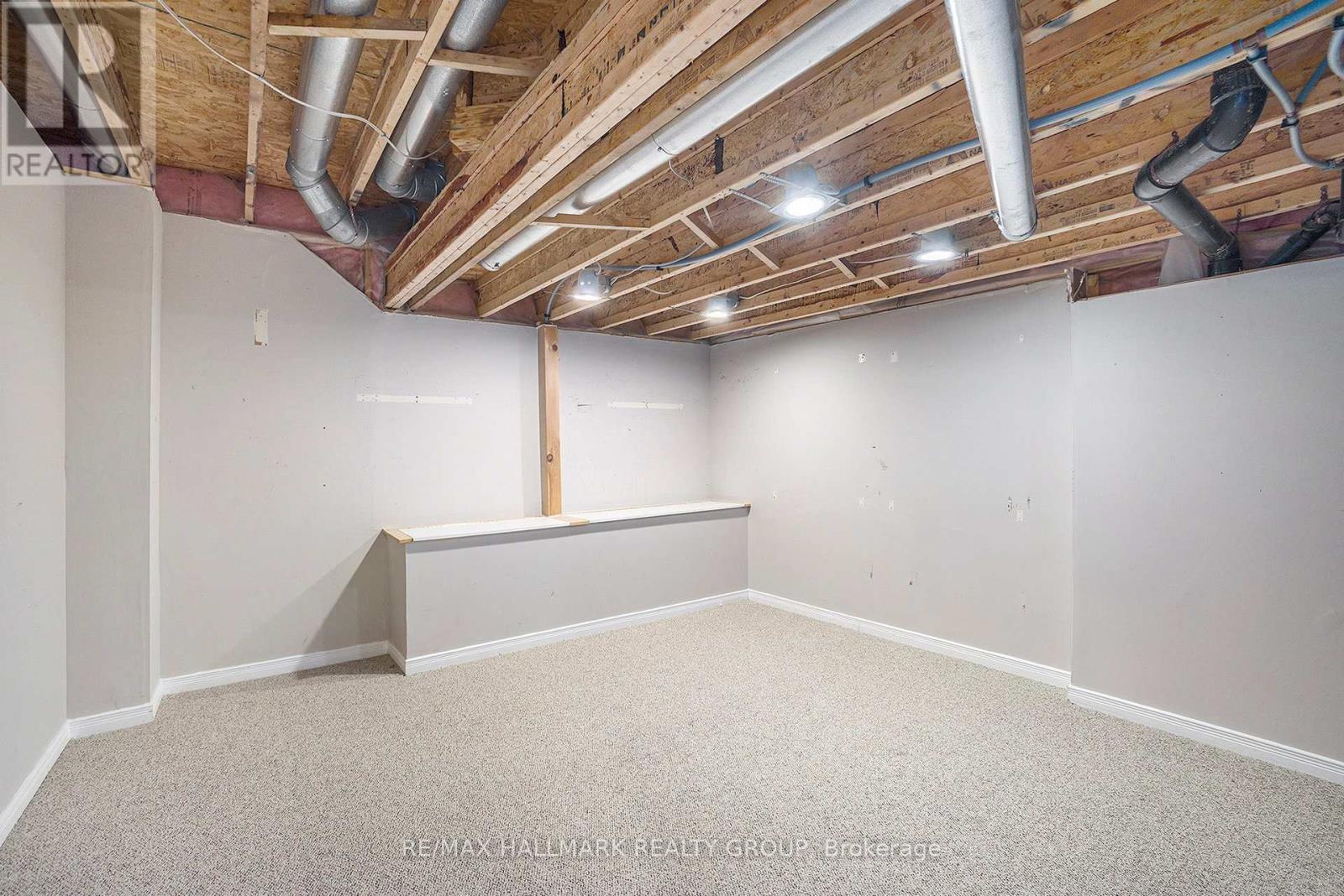 Photo 8 of 314 Stoneway Drive, Ottawa ON