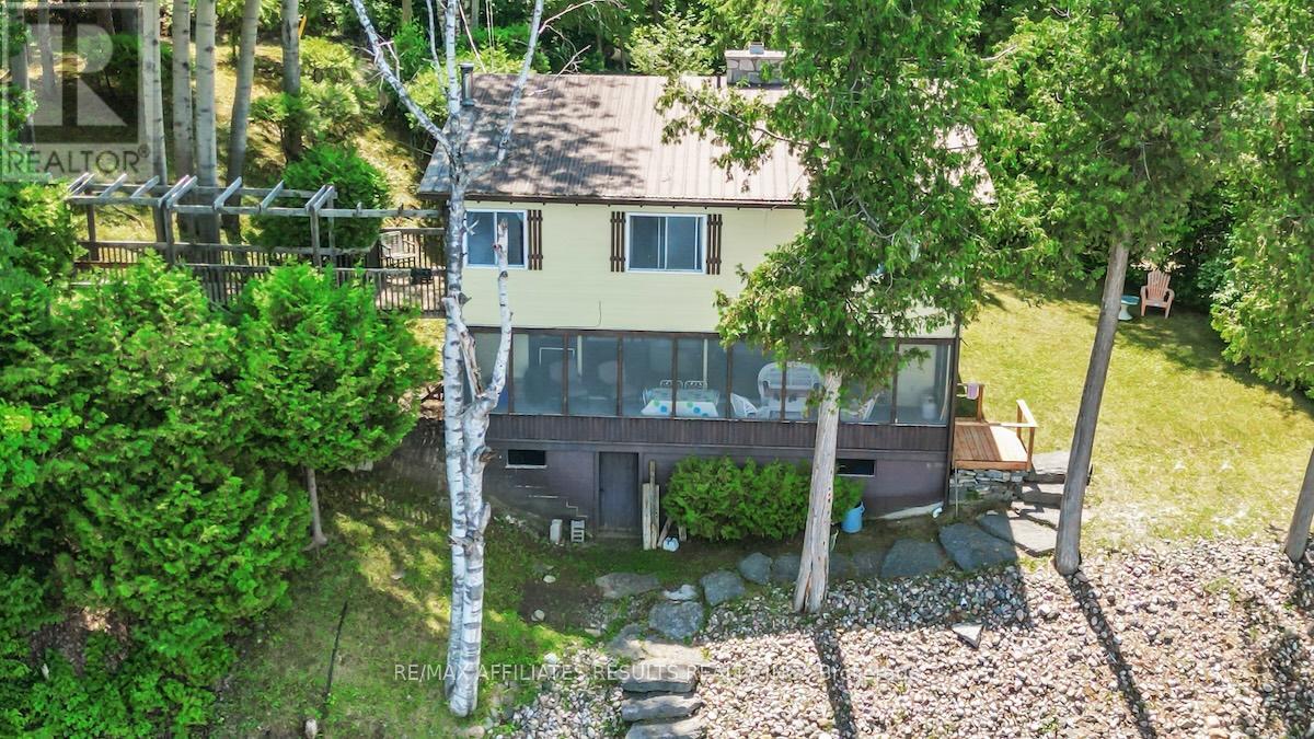 Photo 20 of 2130 B River Road, Mcnab Braeside ON