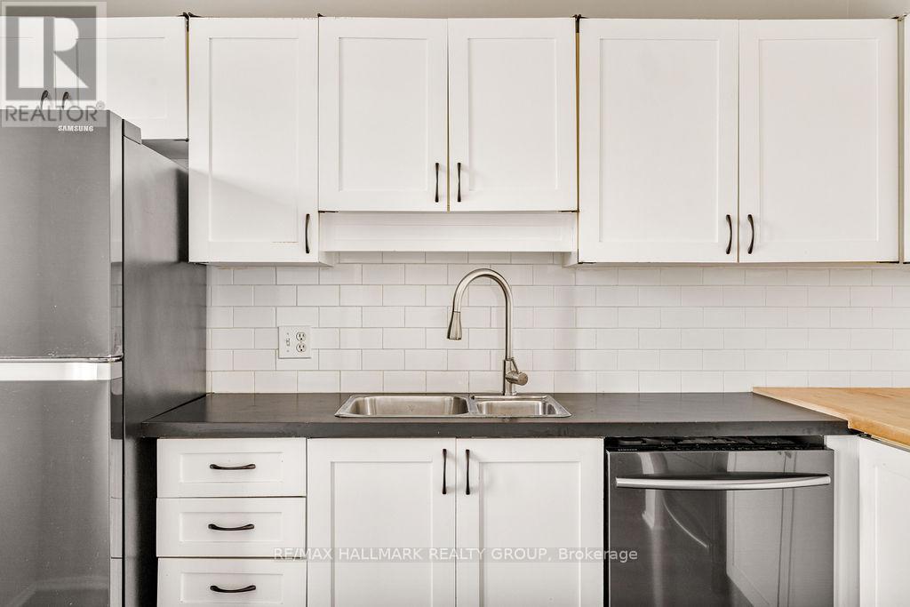 Photo 6 of 4 1 Timberview Way, Ottawa ON
