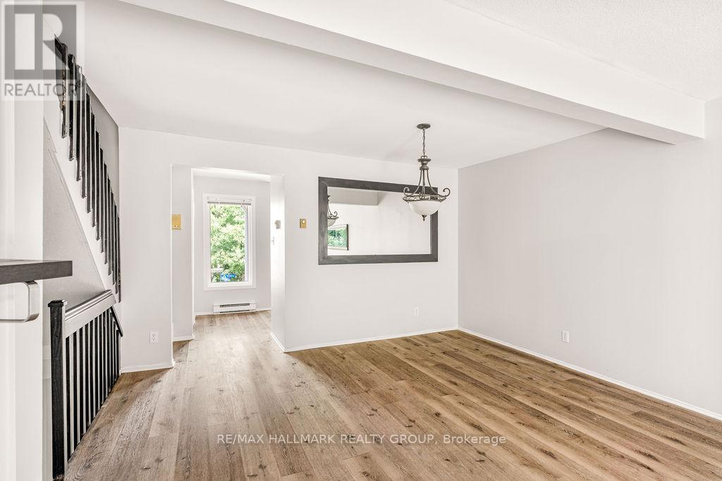 Photo 15 of 4 1 Timberview Way, Ottawa ON