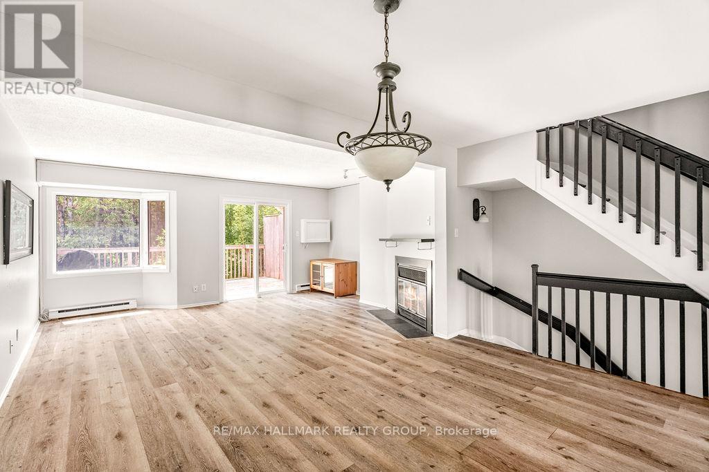 Photo 12 of 4 1 Timberview Way, Ottawa ON