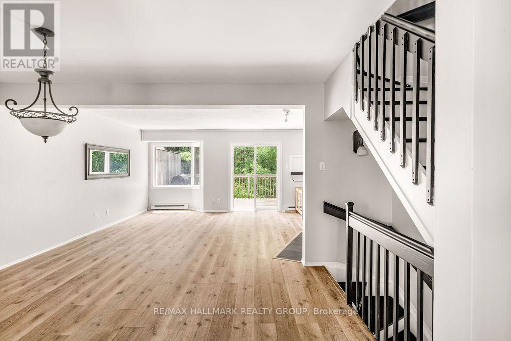 Photo 16 of 4 1 Timberview Way, Ottawa ON