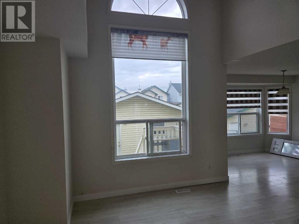 Single Family House for Sale in  Saddlemead Green Saddle Ridge Calgary 