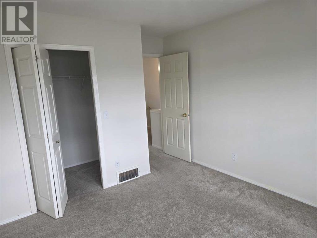 Single Family House for Sale in  Saddlemead Green Saddle Ridge Calgary 