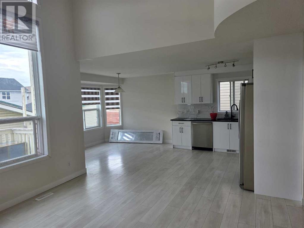 Single Family House for Sale in  Saddlemead Green Saddle Ridge Calgary 