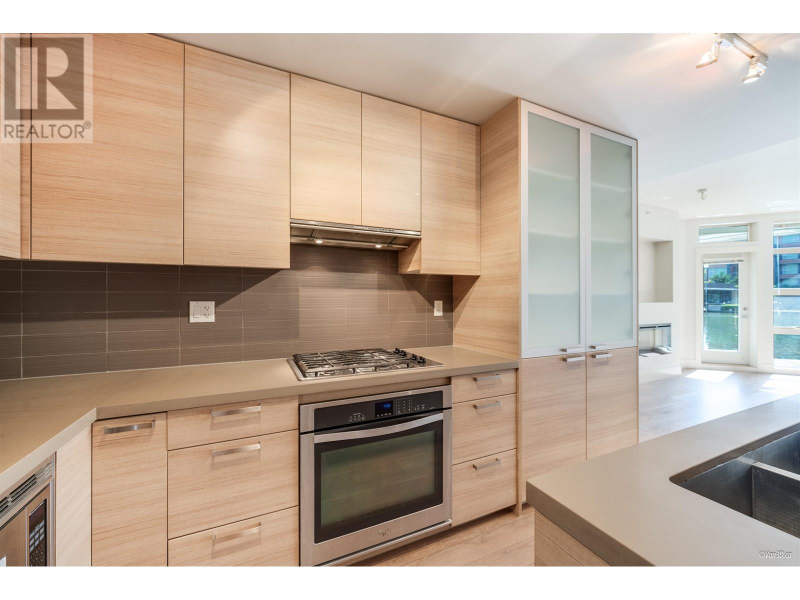 Photo 20 of 111 3606 Aldercrest Drive, North Vancouver BC