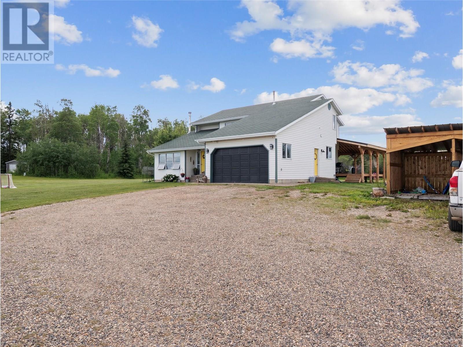 Photo 3 of 3443 210 Road, Dawson Creek BC