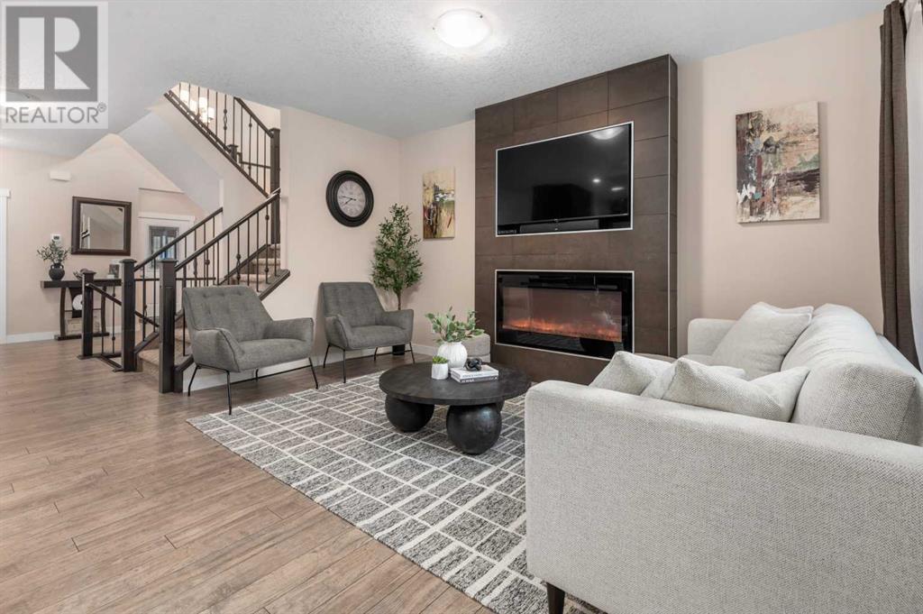 Single Family House for Sale in  Sherwood Street NW Sherwood Calgary 