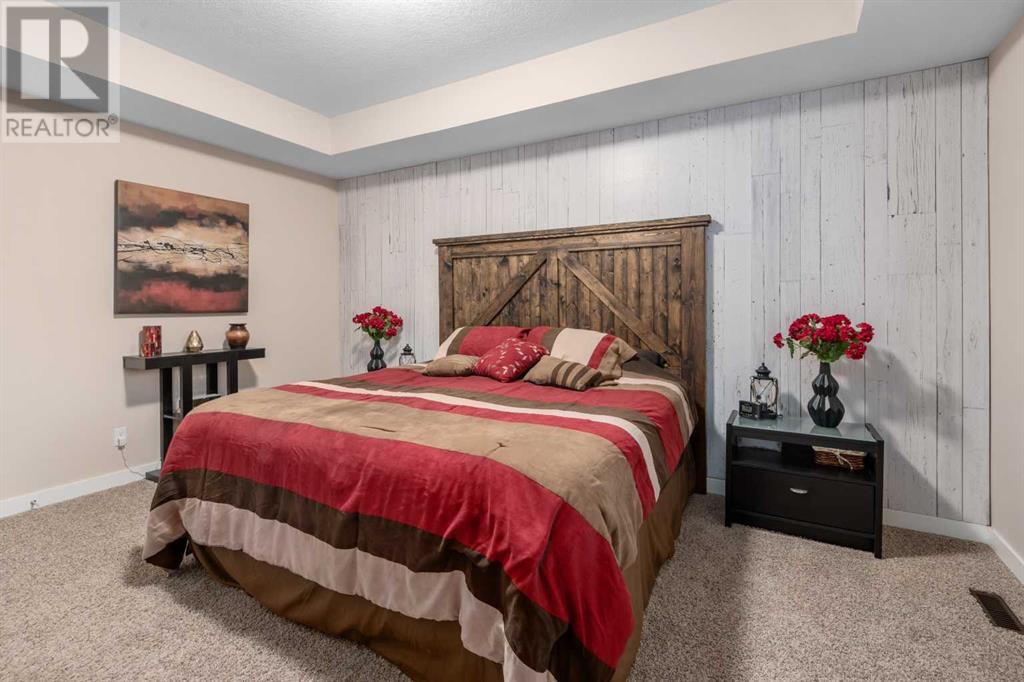 Single Family House for Sale in  Sherwood Street NW Sherwood Calgary 