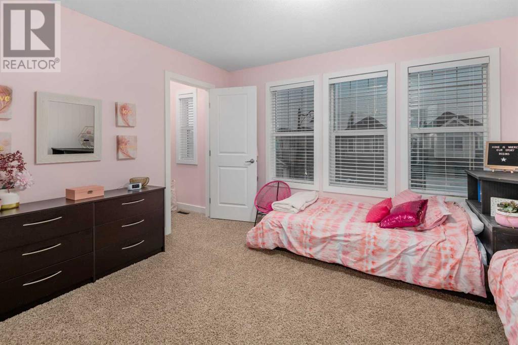 Single Family House for Sale in  Sherwood Street NW Sherwood Calgary 