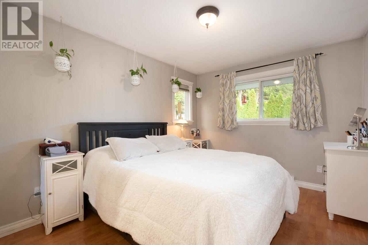 Photo 10 of 20899 Camwood Avenue, Maple Ridge BC