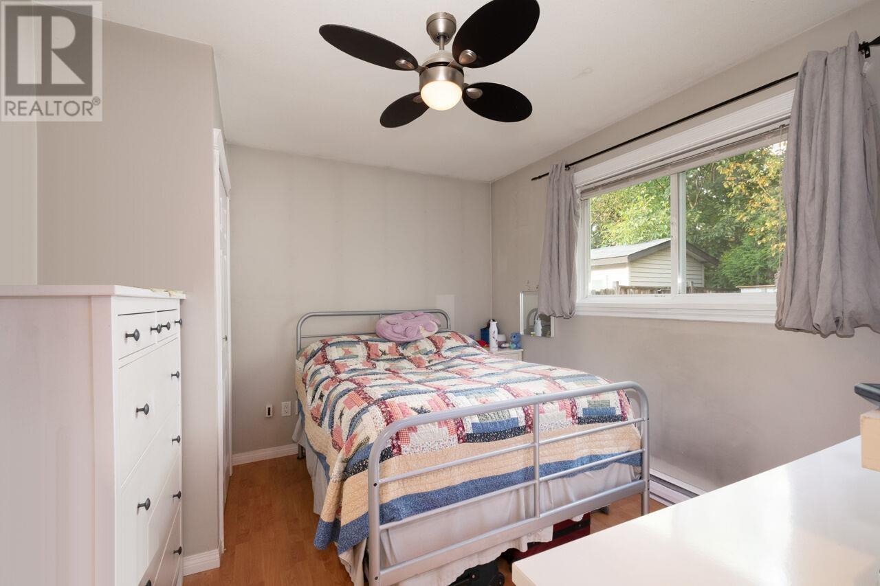 Photo 11 of 20899 Camwood Avenue, Maple Ridge BC