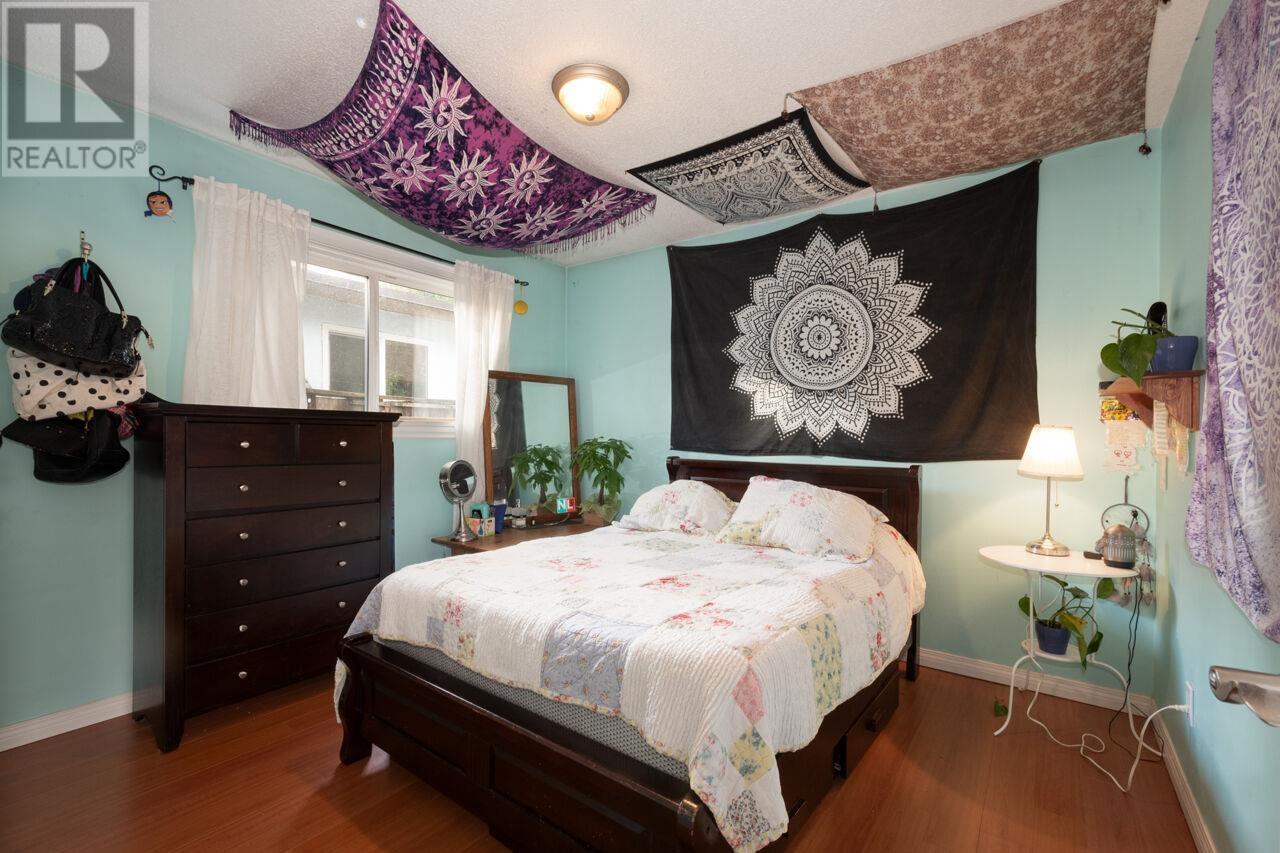 Photo 7 of 20899 Camwood Avenue, Maple Ridge BC
